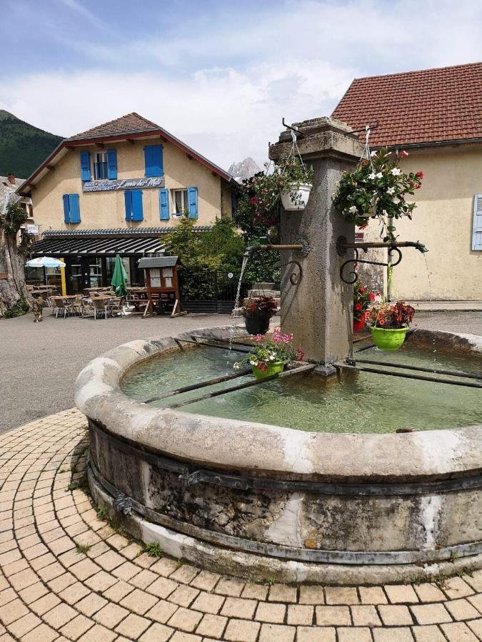 Hotel L'Envie Des Mets Lus-la-Croix-Haute Εξωτερικό φωτογραφία